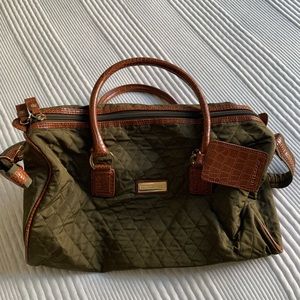 Liz Claiborne quilted weekender bag